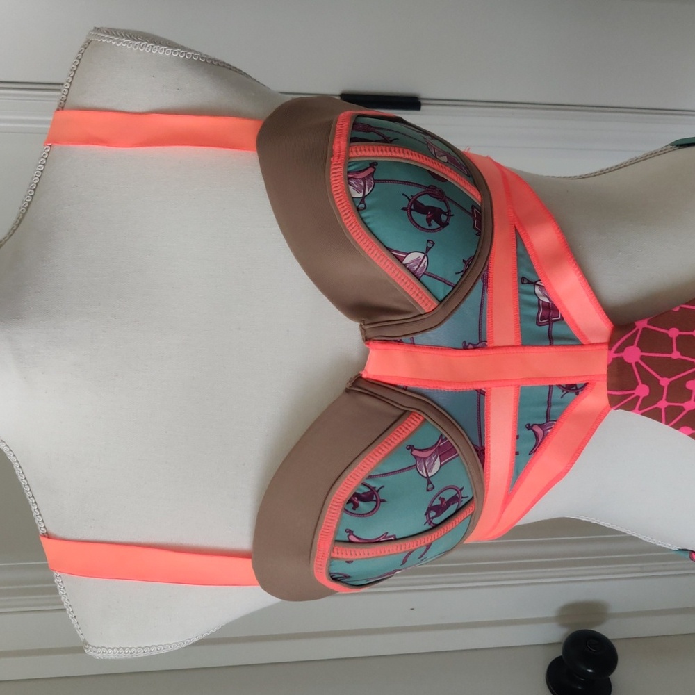 Maaji Citrus Award One-piece Swimsuit Cut Out Colorful Women's - Picture 8 of 16